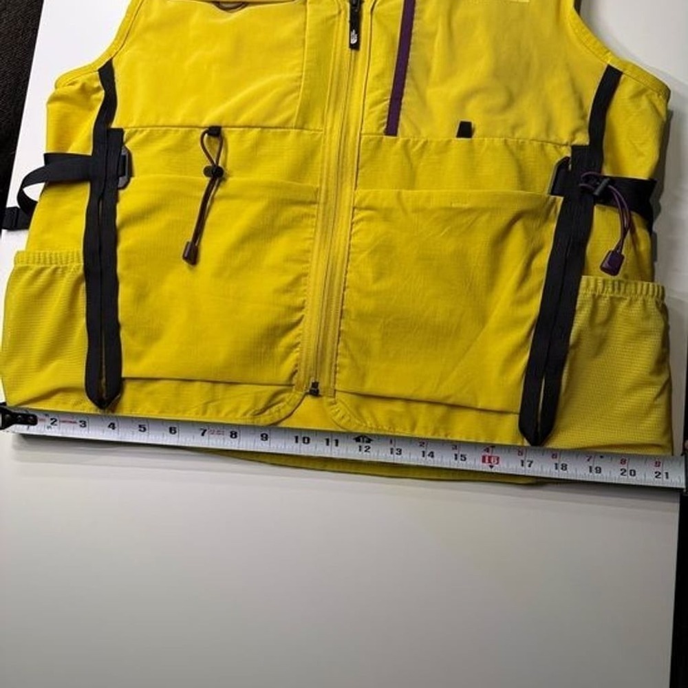 The North Face Class V Utility Vest Silt Yellow Gorpcore Hiking Size Medium - Picture 15 of 16